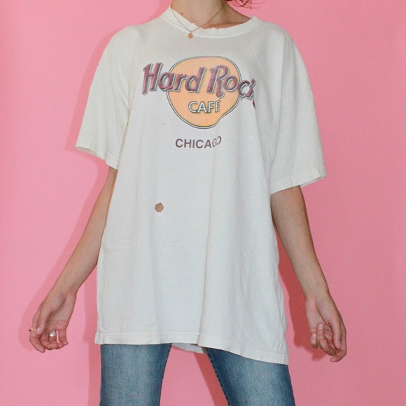 VINTAGE Hard Rock Cafe Chicago White Thrashed Tee - Picture 5 of 11